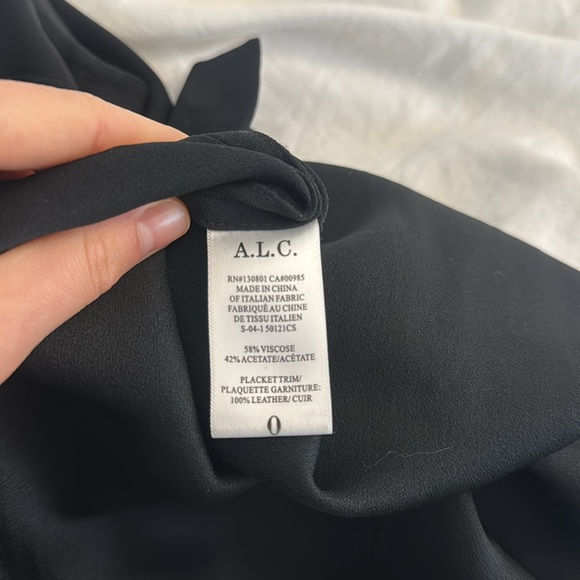 A.L.C. paneled leather trim sleeveless top with buttons - Picture 4 of 5